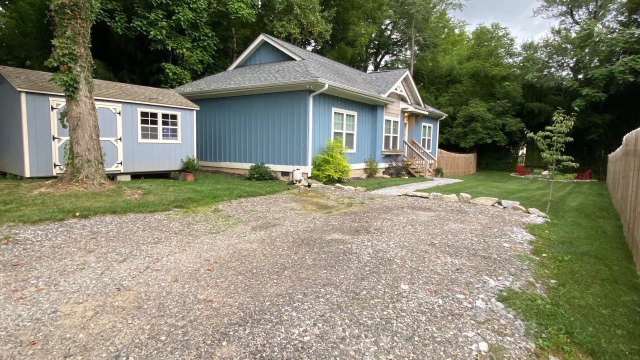 Photo of Outdoor in Hendersonville