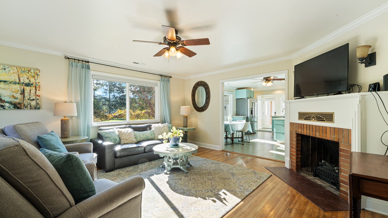 Photo of Livingroom in Vancouver