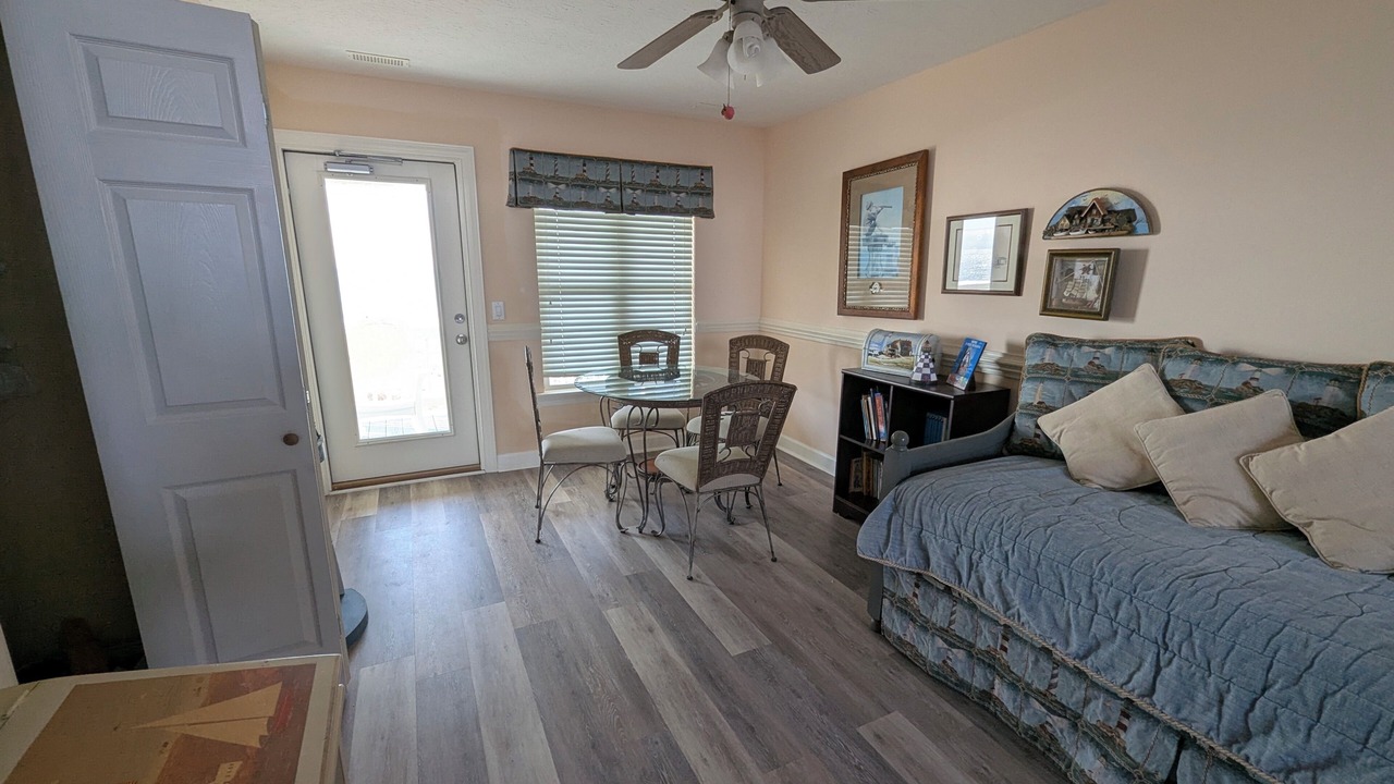 Photo of Livingroom in Holden Beach