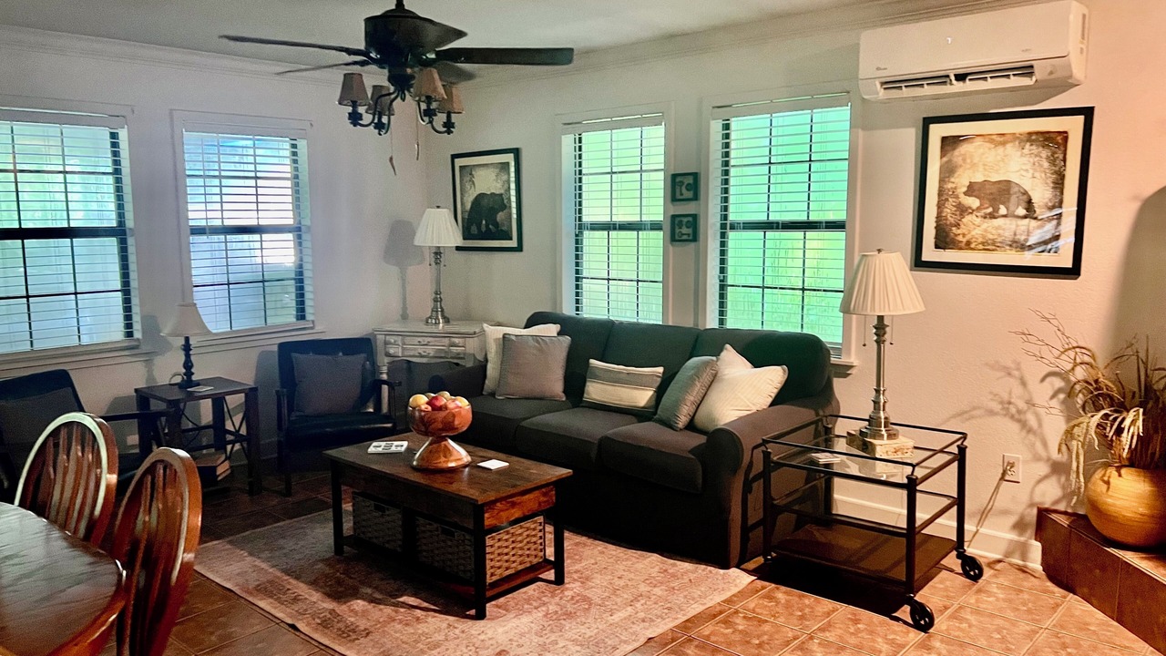 Photo of Livingroom in Murphy