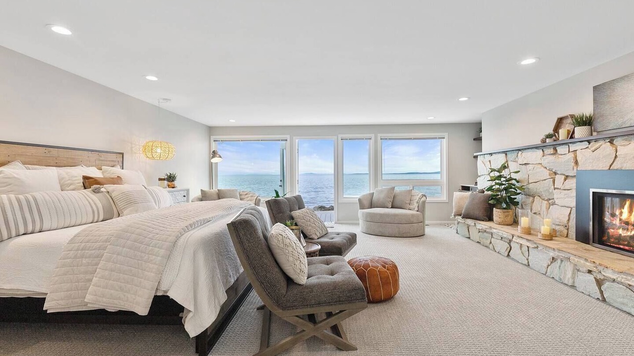 Photo of Livingroom in Oak Harbor