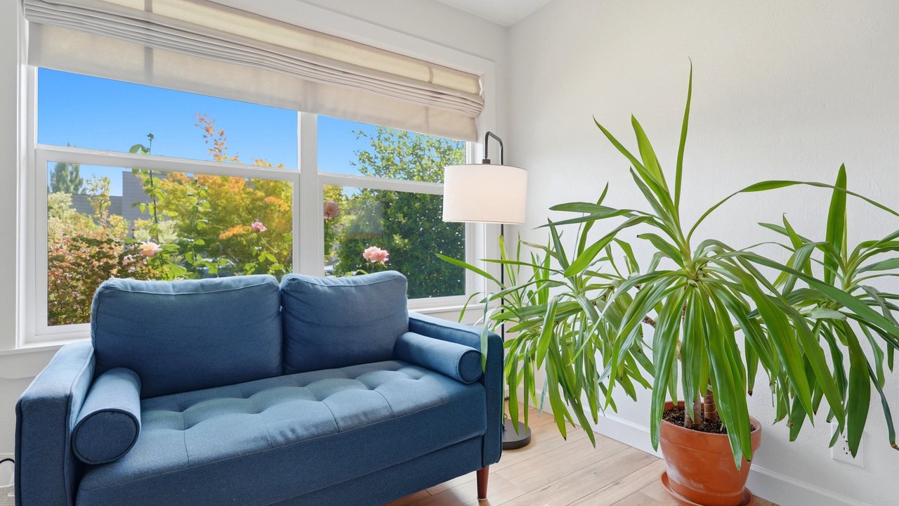 Photo of Livingroom in McMinnville