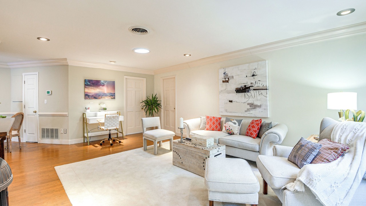 Photo of Livingroom in Long Green