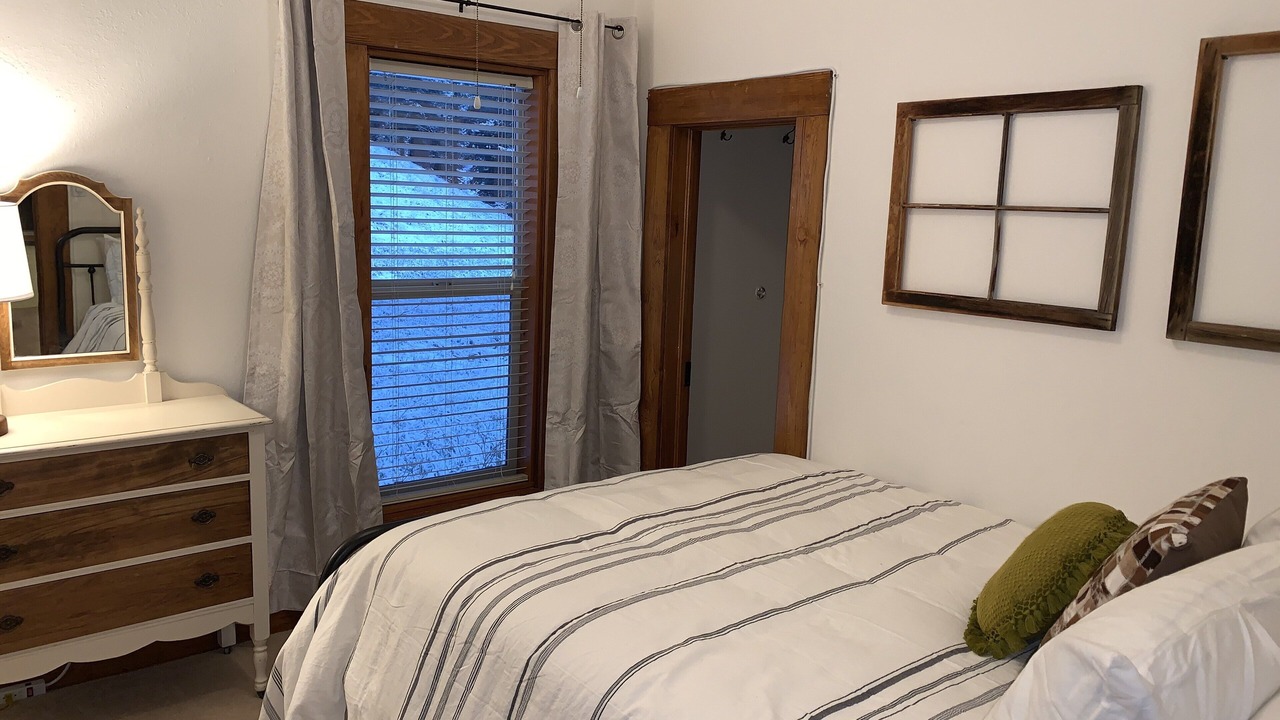 Photo of Bedroom in Woodland Park