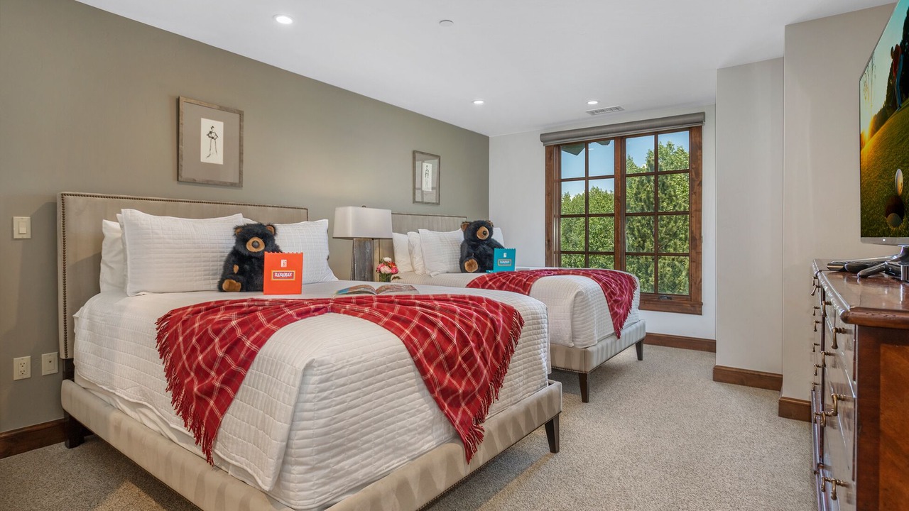 Photo of Bedroom in Avon