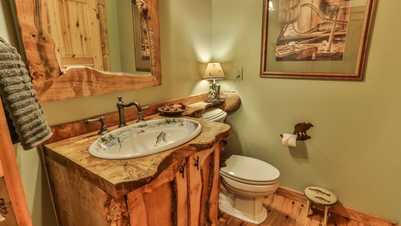 Photo of Bedroom in East Ellijay