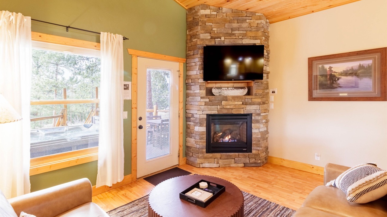 Photo of Livingroom in Woodland Park