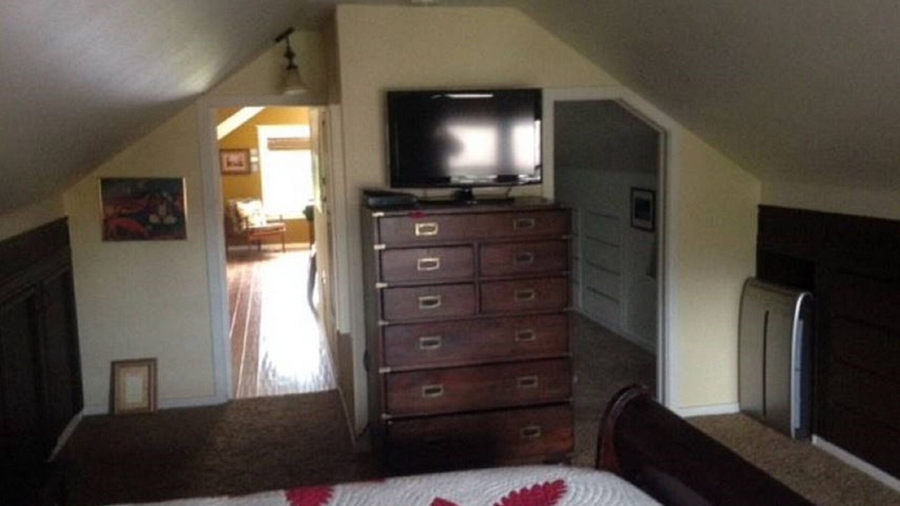 Photo of Bedroom in Sellwood-Moreland