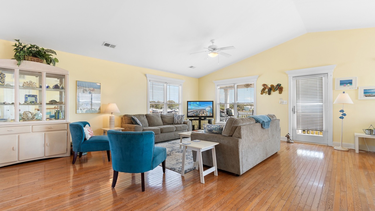 Photo of Livingroom in Holden Beach