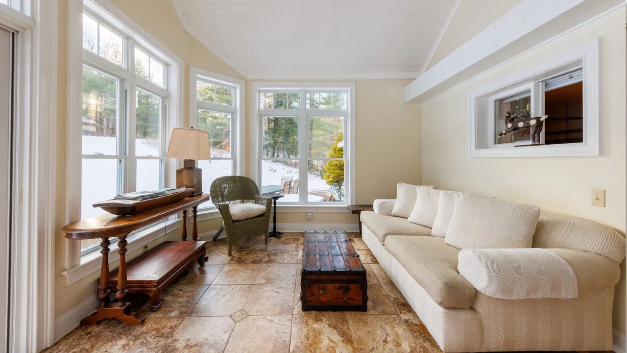 Photo of Livingroom in Warrensburg