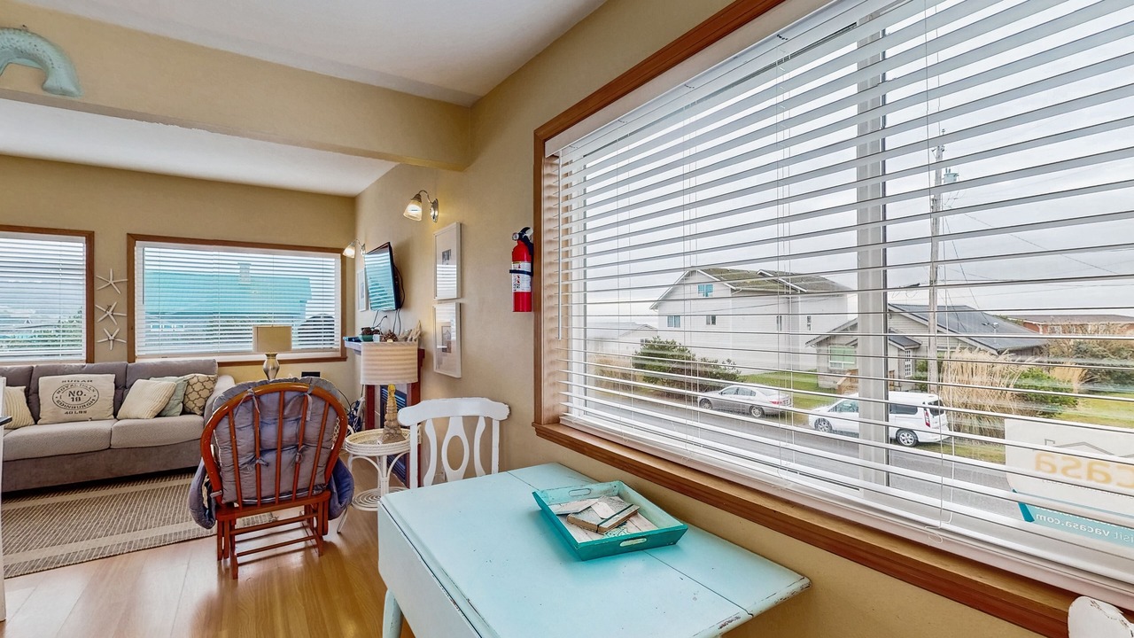 Photo of Livingroom in Pacific Beach