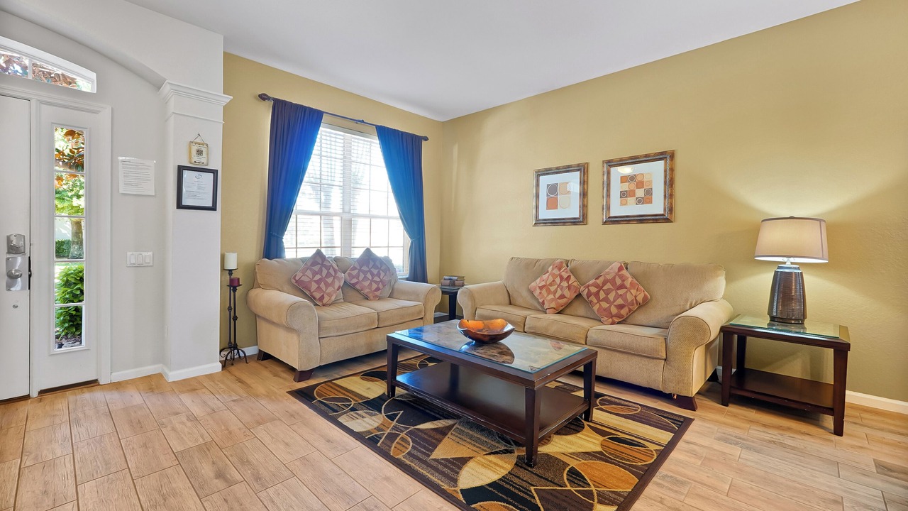 Photo of Livingroom in Windsor Hills