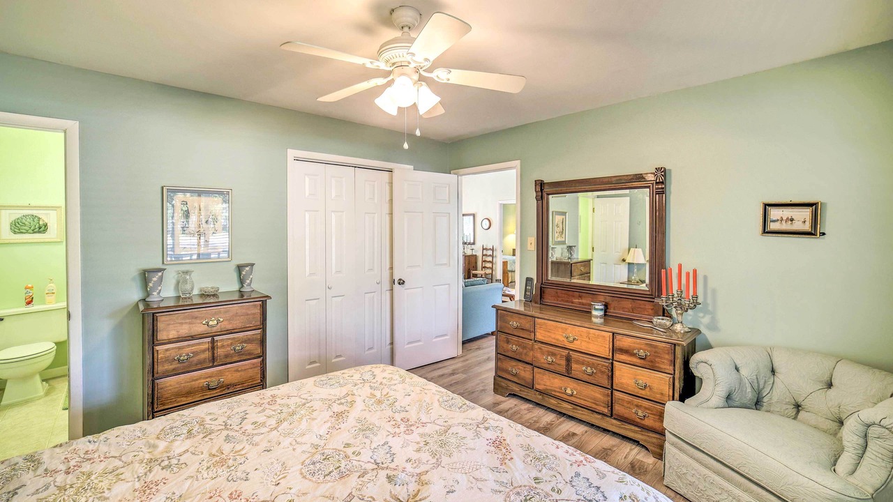 Photo of Bedroom in Long Beach