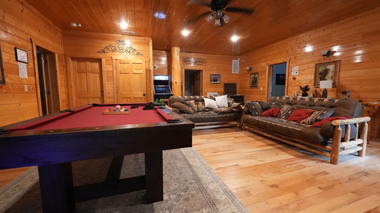 Photo of Bedroom in Pittman Center