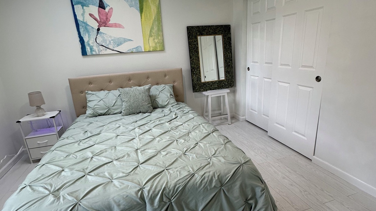 Photo of Bedroom in Mill Creek