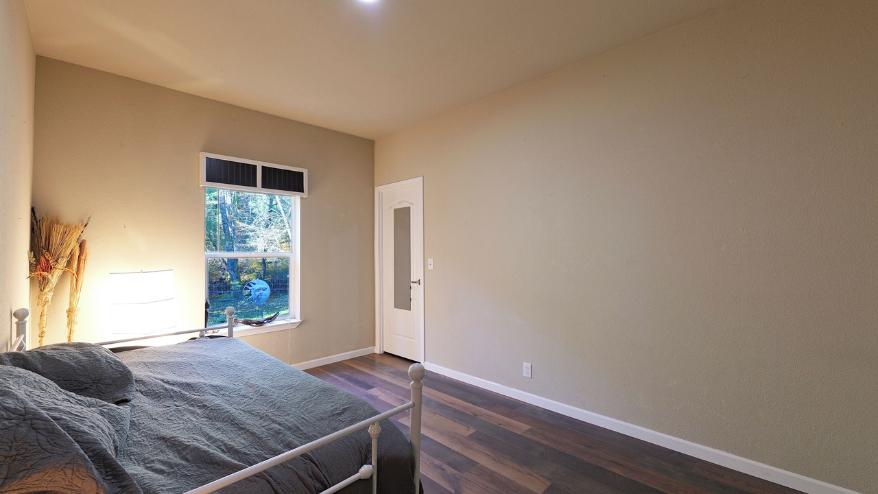 Photo of Bedroom in Trail