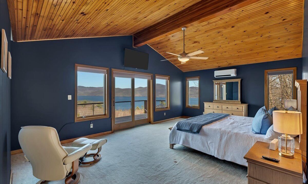 Photo of Bedroom in Diamond Point