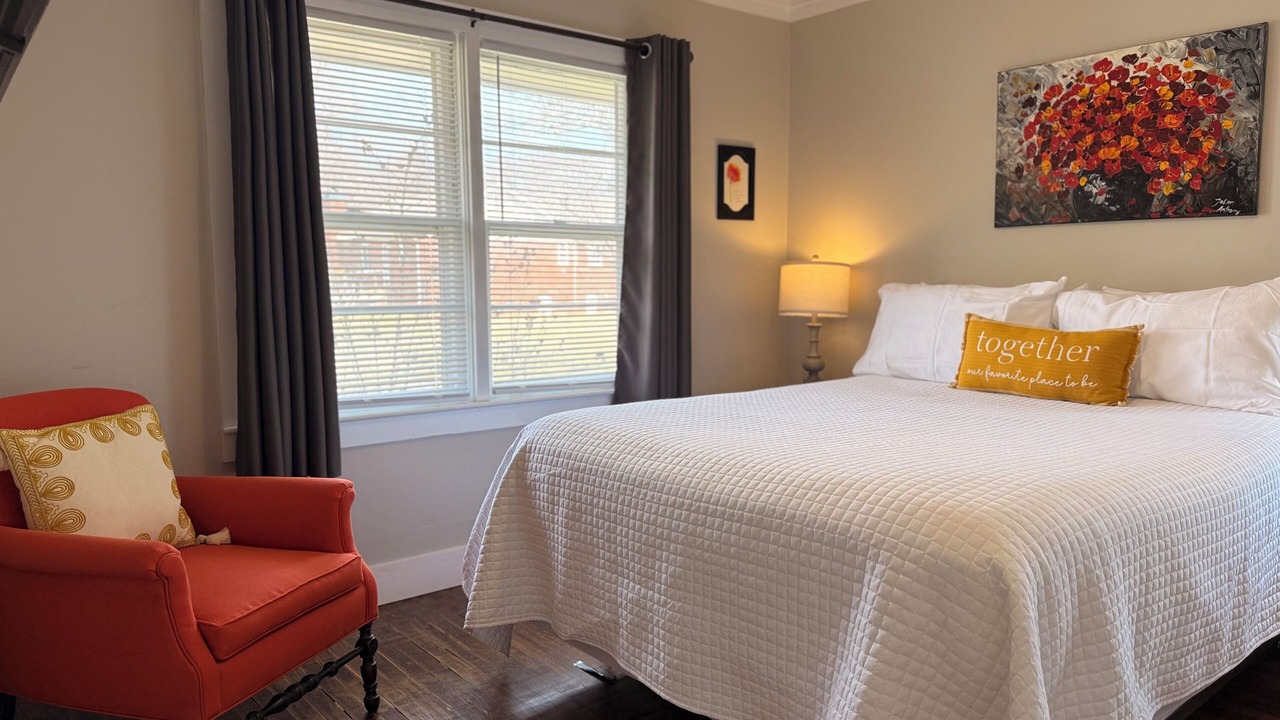 Photo of Bedroom in Hayesville