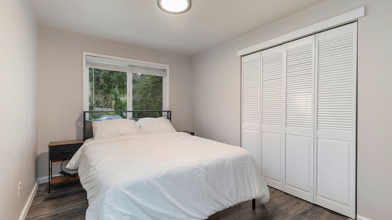 Photo of Bedroom in North Creek