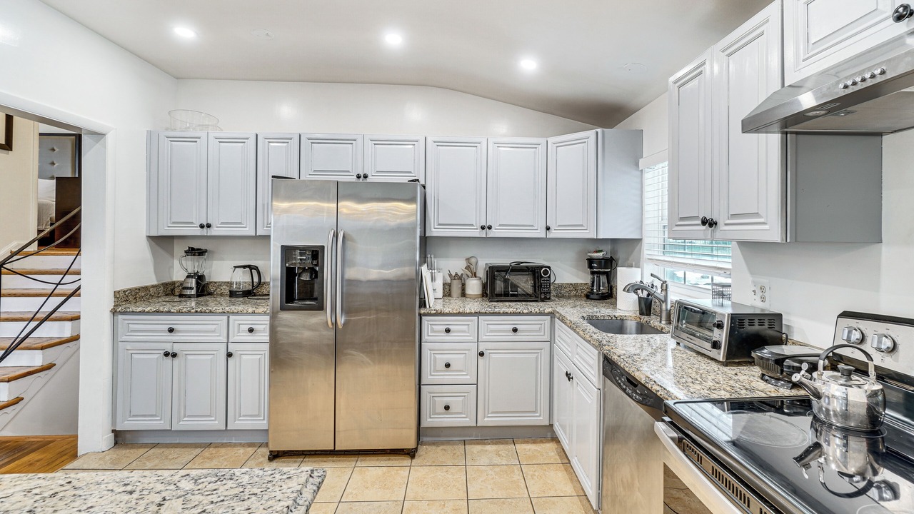 Photo of Kitchen in White Oak
