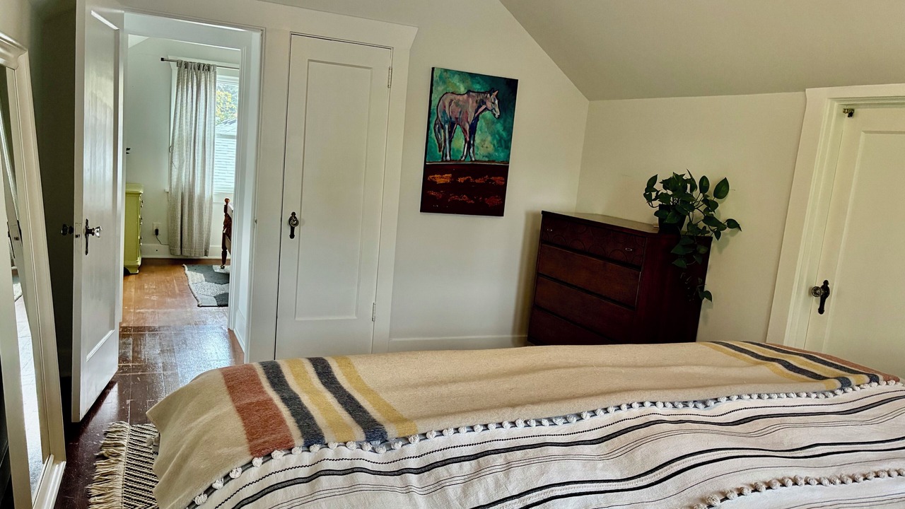 Photo of Bedroom in Mount Tabor