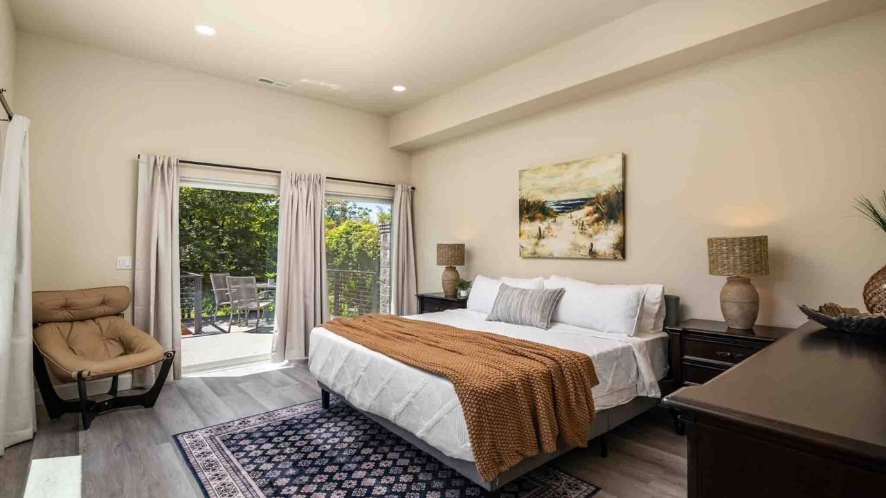 Photo of Bedroom in Oak Grove