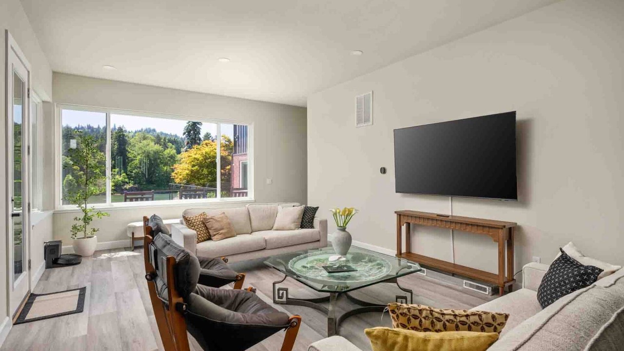 Photo of Livingroom in Oak Grove