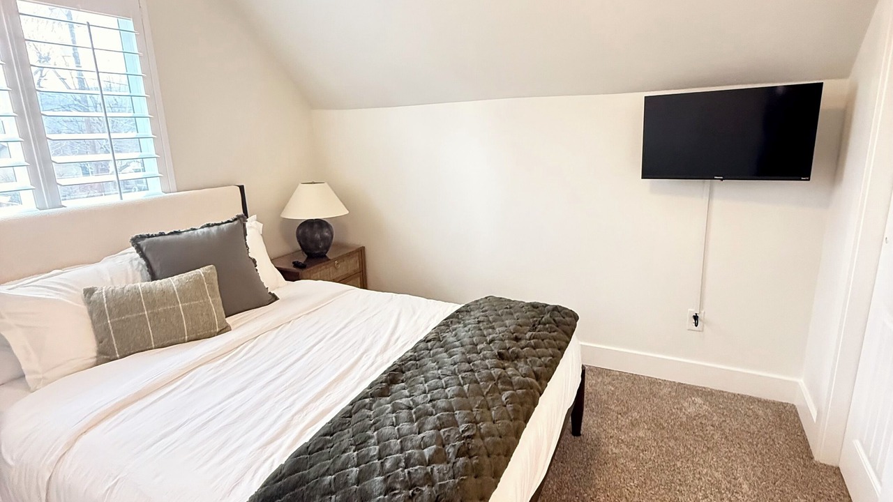 Photo of Bedroom in Heber