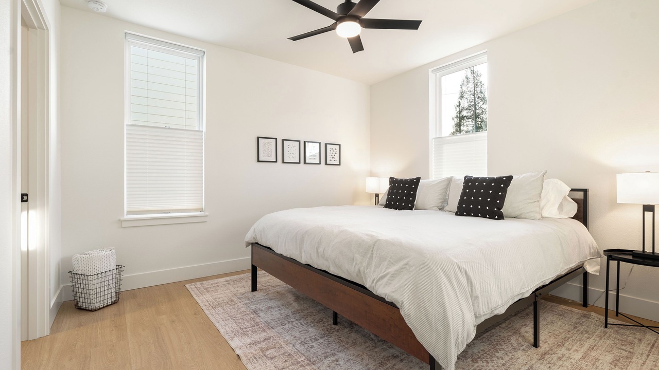 Photo of Bedroom in Sellwood-Moreland