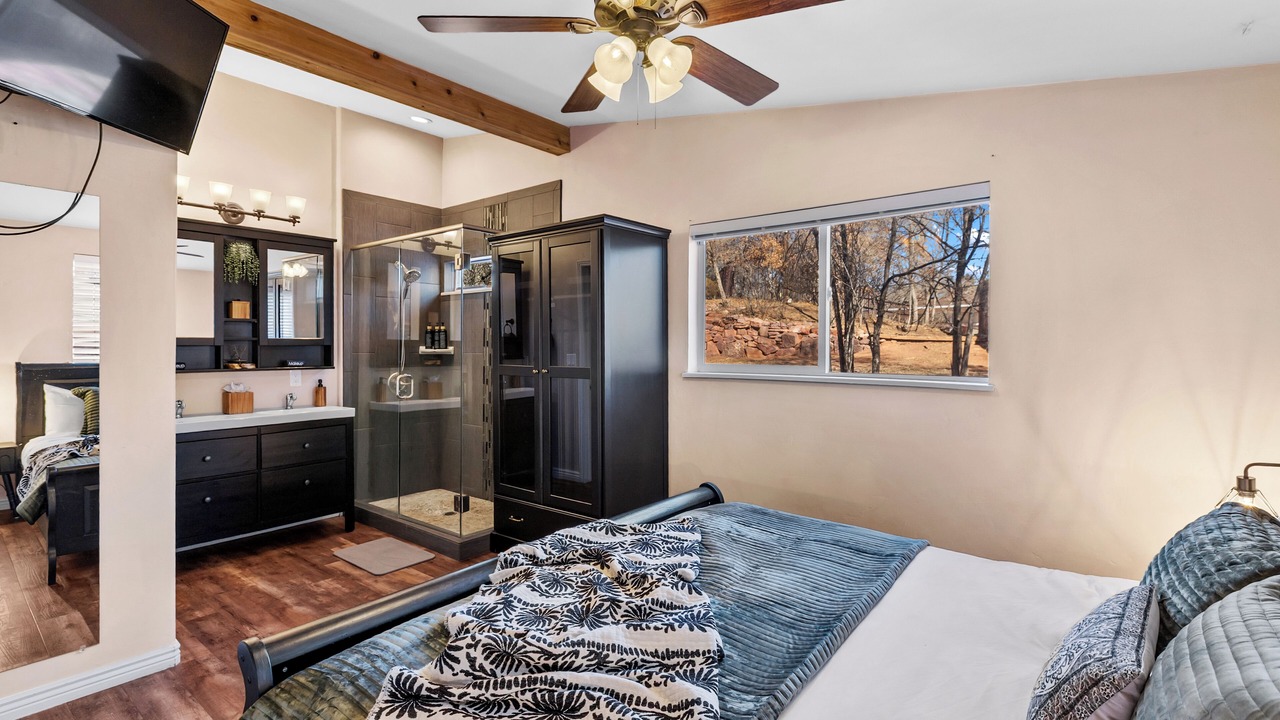 Photo of Bedroom in West Colorado Springs