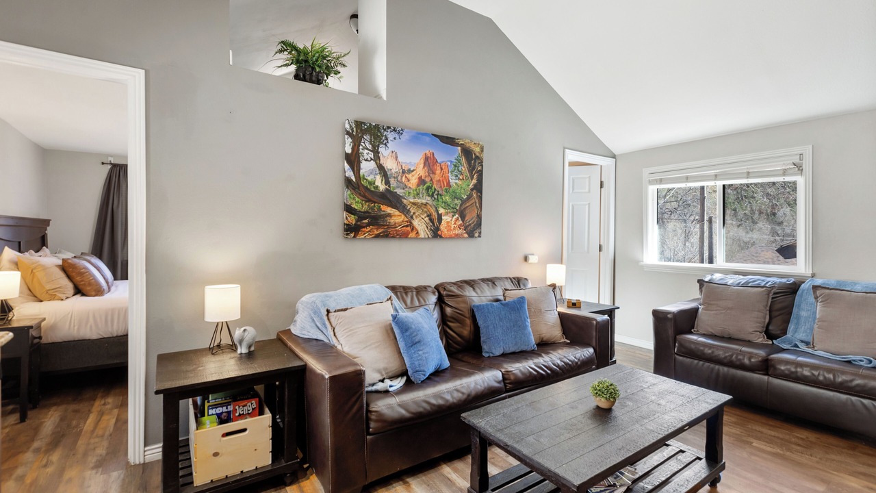 Photo of Livingroom in Manitou Springs Historic District