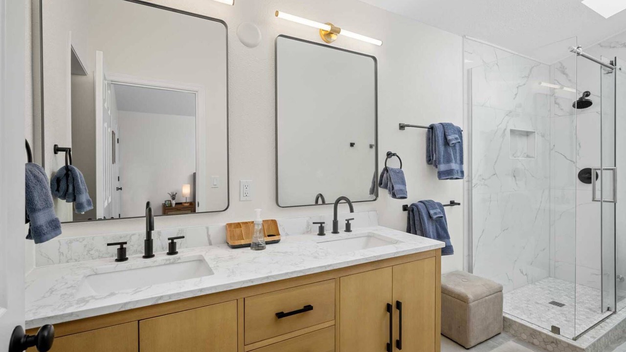 Photo of Bathroom in Oak Creek