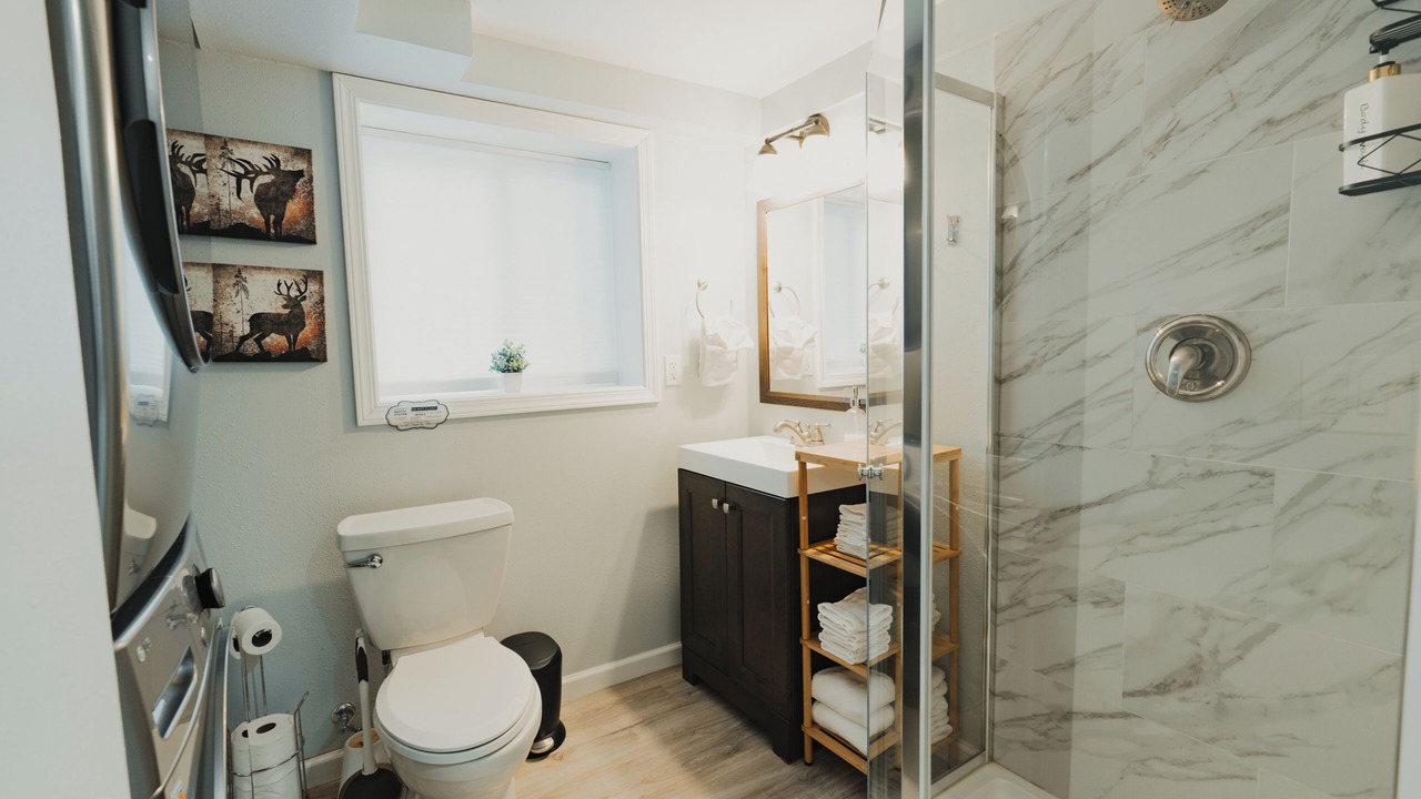 Photo of Bathroom in Gold Bar