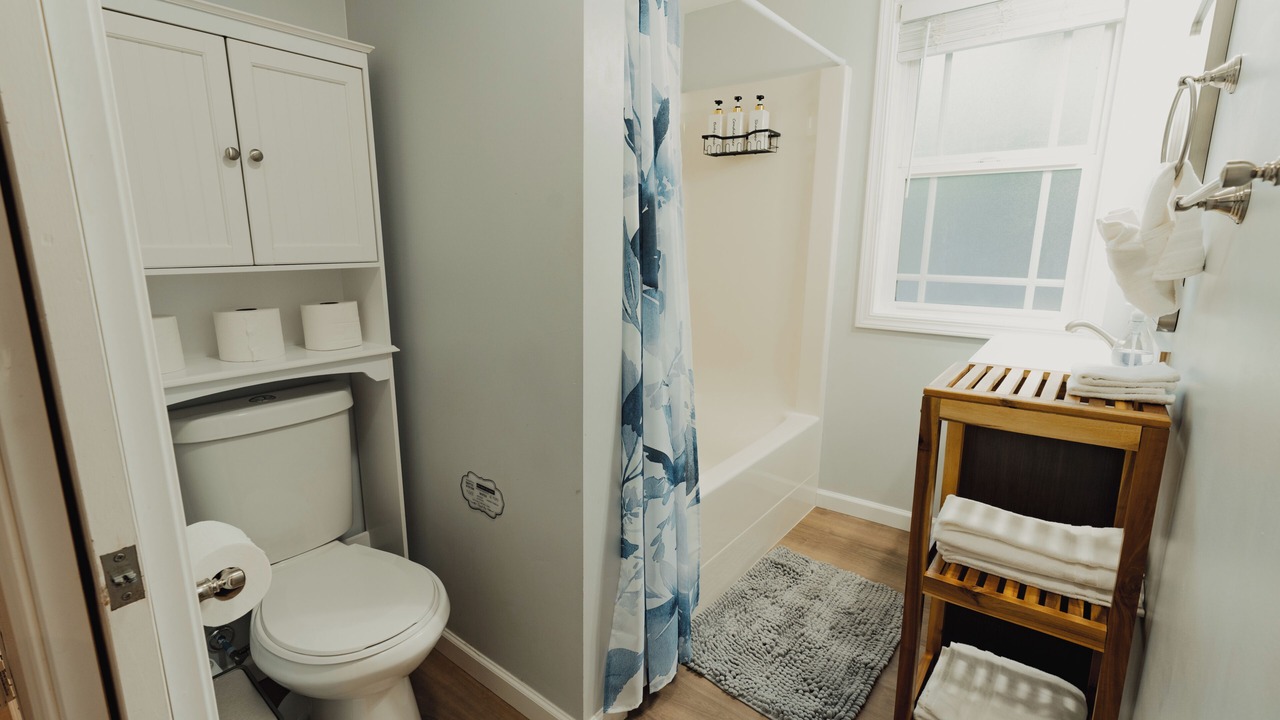 Photo of Bathroom in Gold Bar