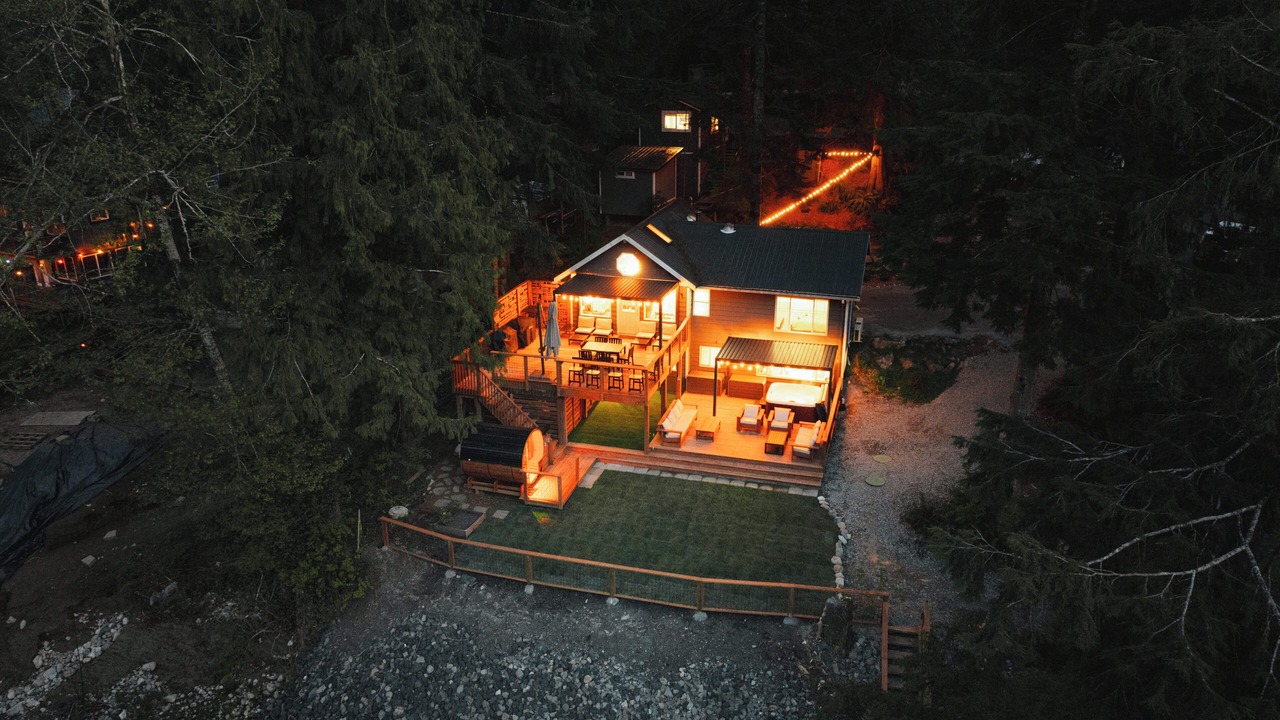 Photo of Outdoor in Gold Bar