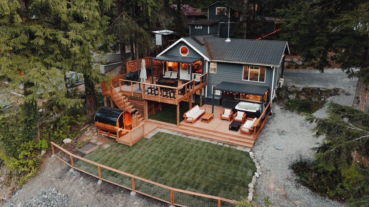Photo of Outdoor in Gold Bar