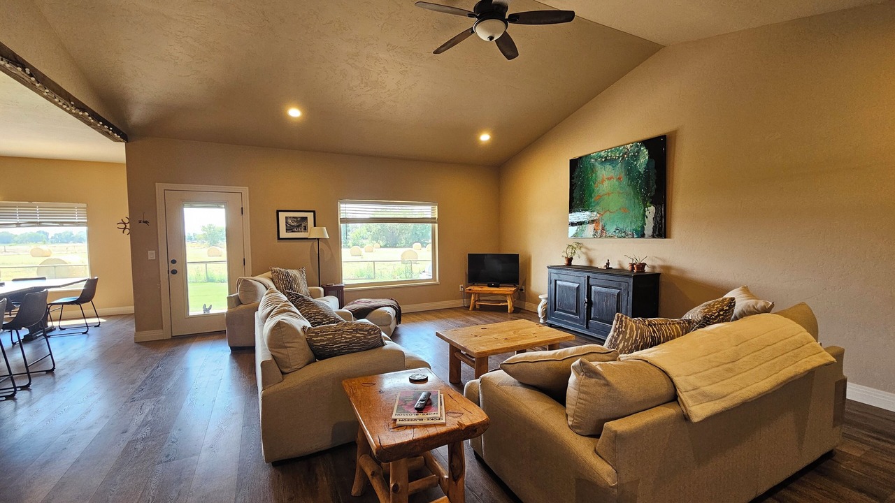 Photo of Livingroom in Fruita