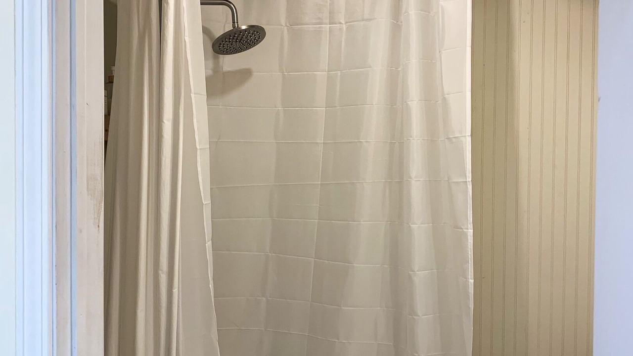 Photo of Bathroom in Laurel Ridge