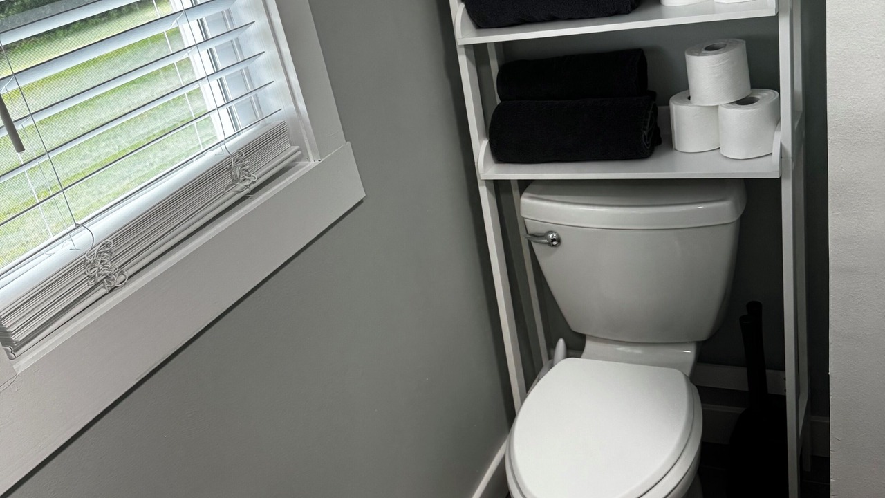 Photo of Bathroom in Simpson