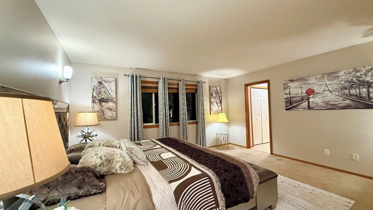 Photo of Bedroom in Paine Field-Lake Stickney
