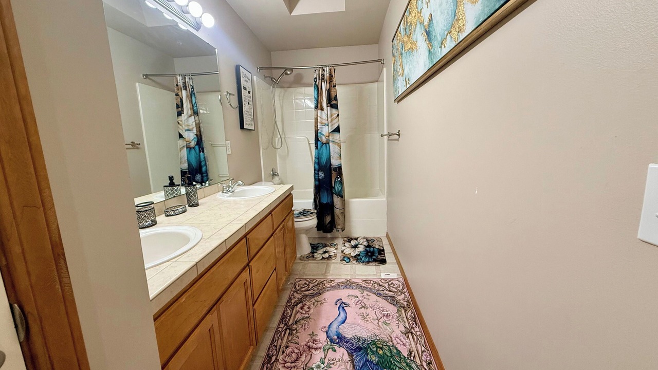 Photo of Bathroom in Paine Field-Lake Stickney