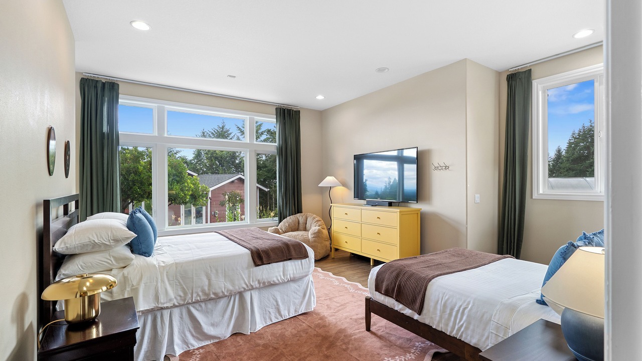 Photo of Bedroom in Ladd Hill