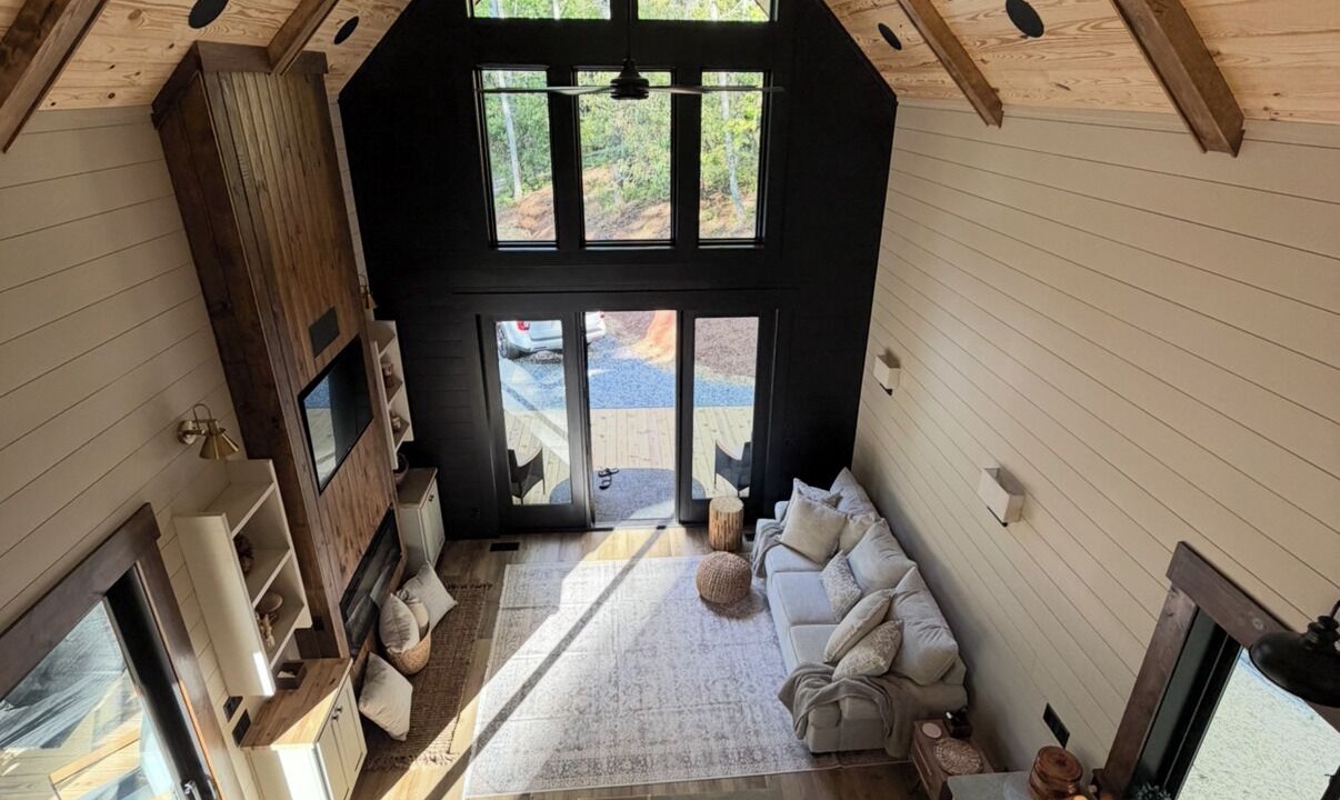 Photo of Livingroom in Helen