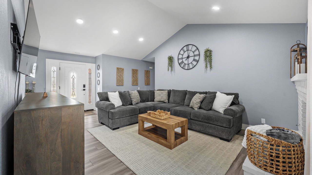 Photo of Livingroom in Country Club