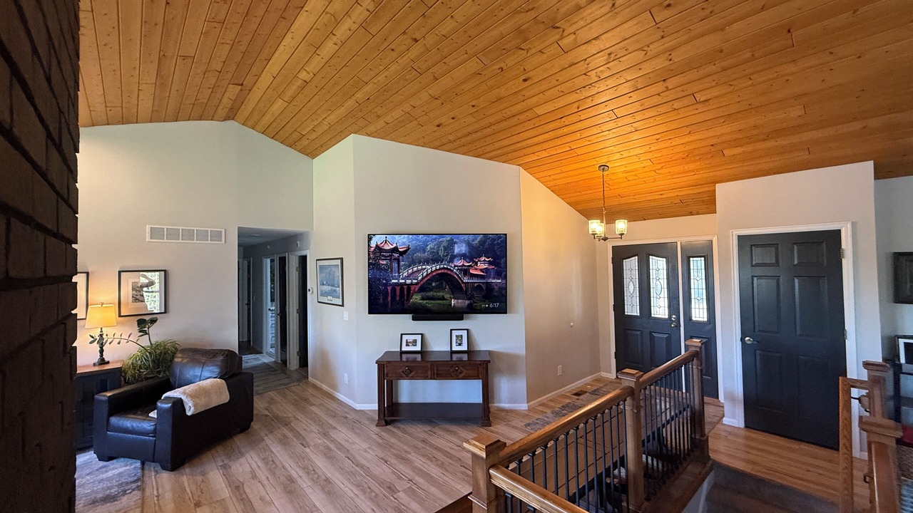 Photo of Livingroom in Pleasant Park Corridor