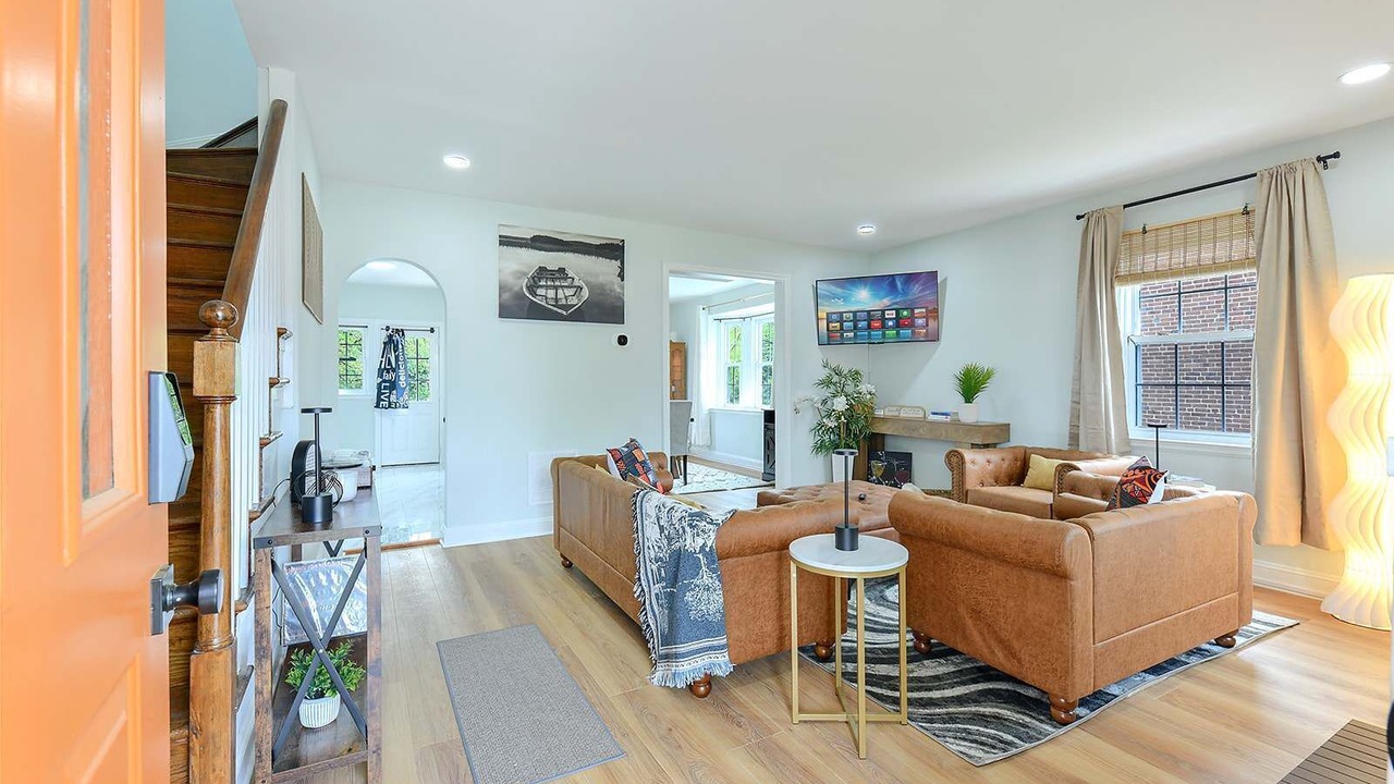 Photo of Livingroom in New Northwood