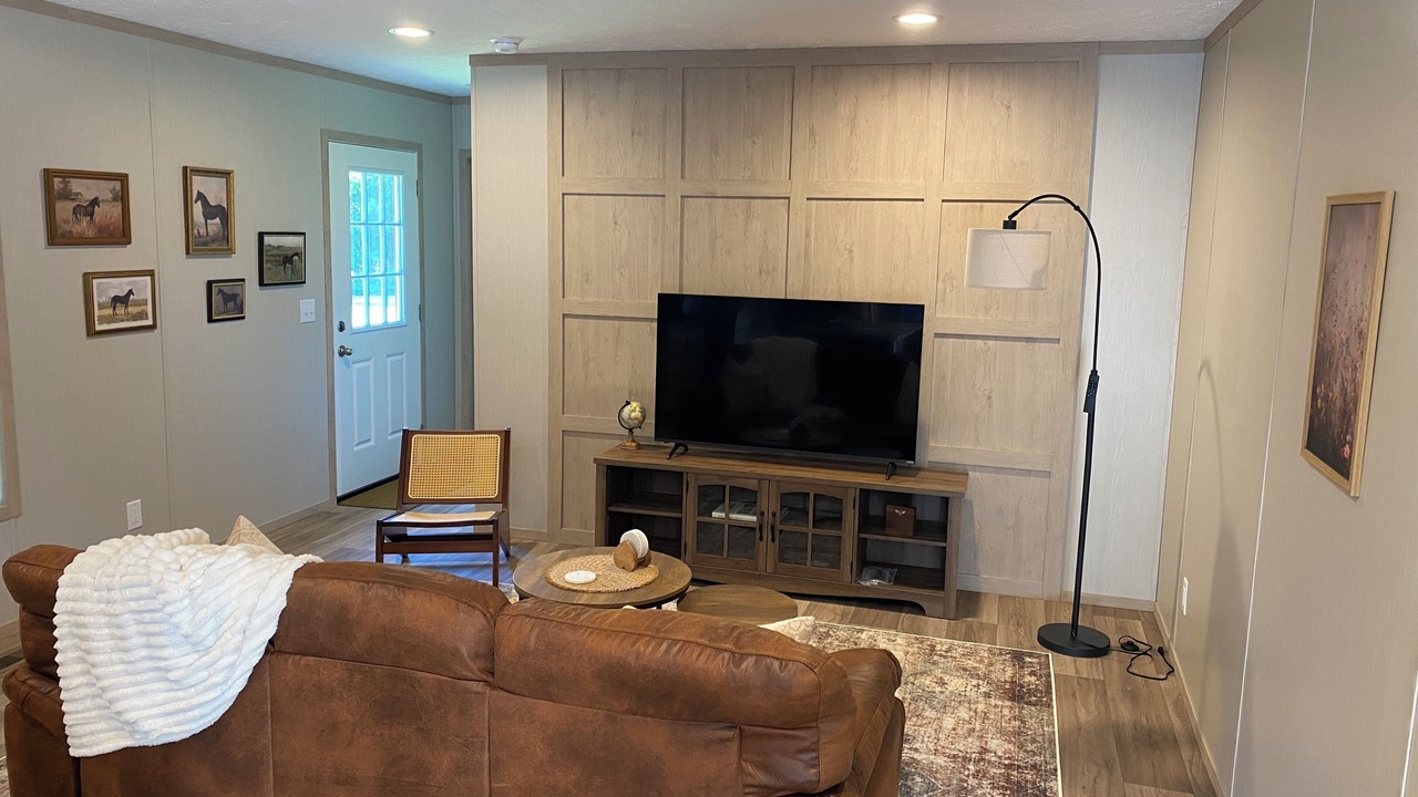 Photo of Livingroom in Southmont
