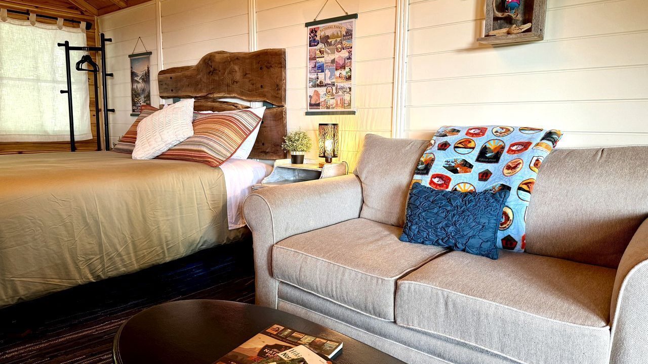 Photo of Bedroom in Laurel Ridge