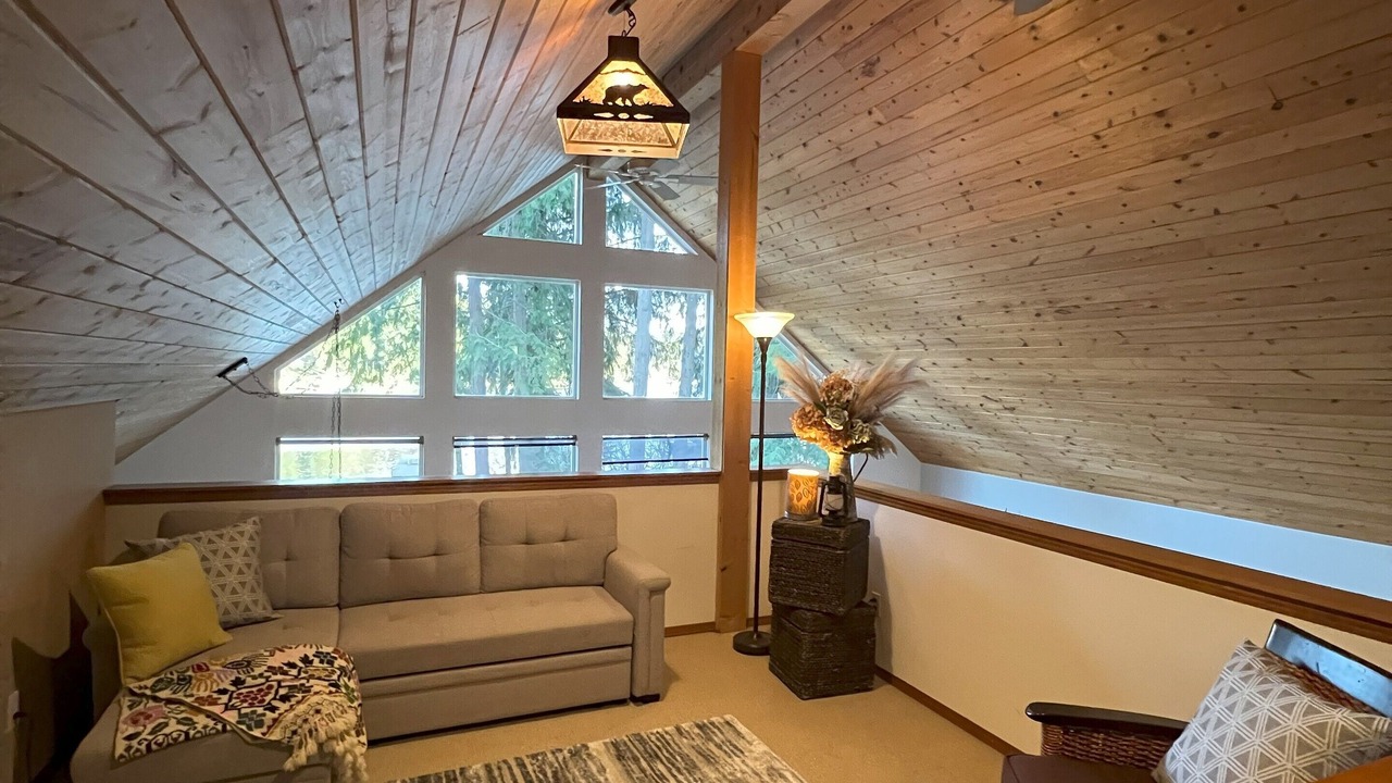 Photo of Livingroom in Lake Roesiger