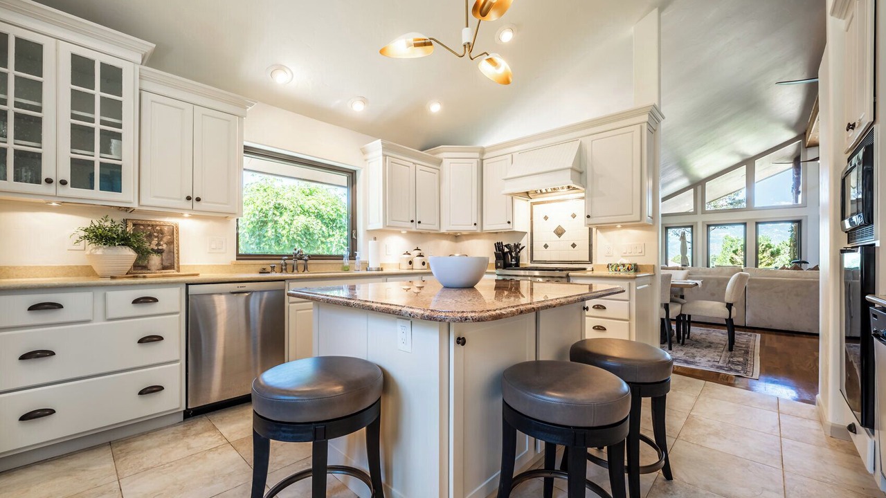 Photo of Kitchen in Kissing Camels